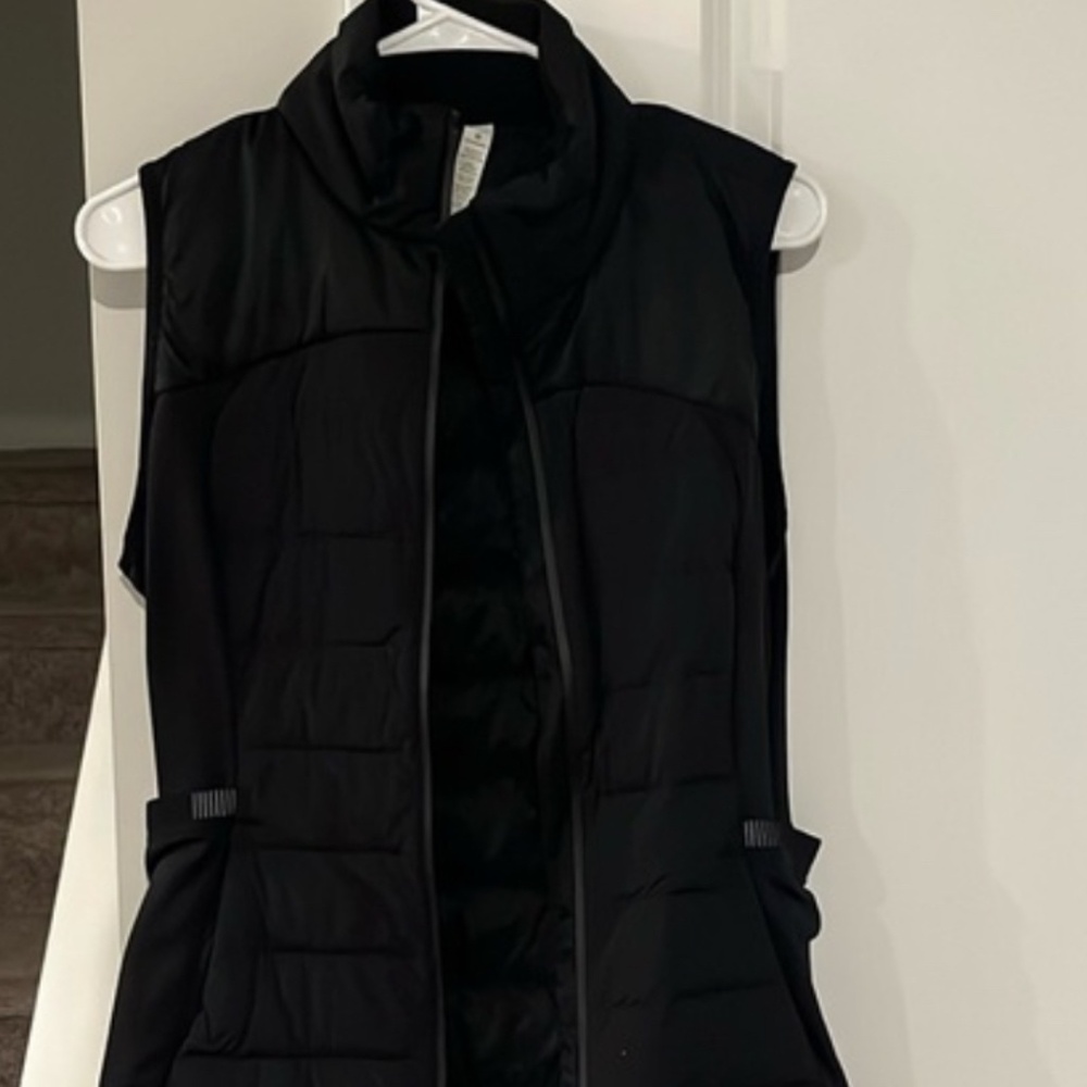 Women’s Lululemon Down For It All Vest Black Size 10